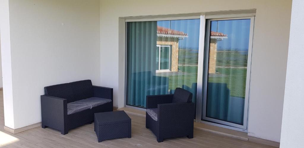 Suite private patio